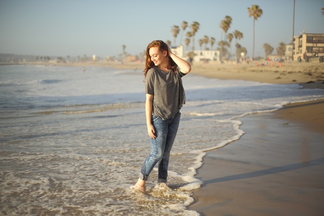 Photograph of lupus and fibro patient Carly Lemmon on beach